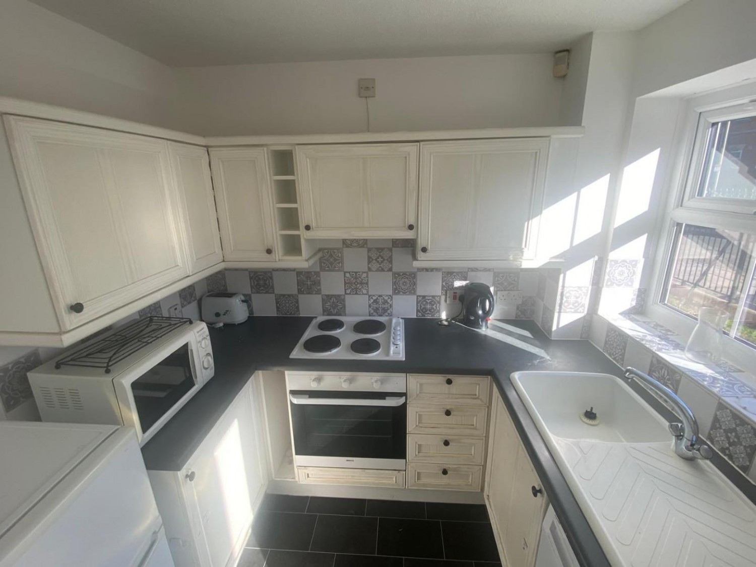 Anglican Court, Liverpool