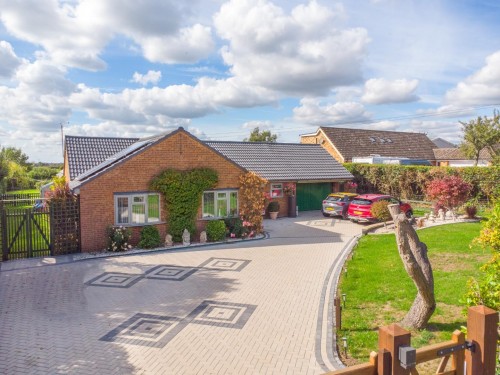 Hill Close, Wingfield