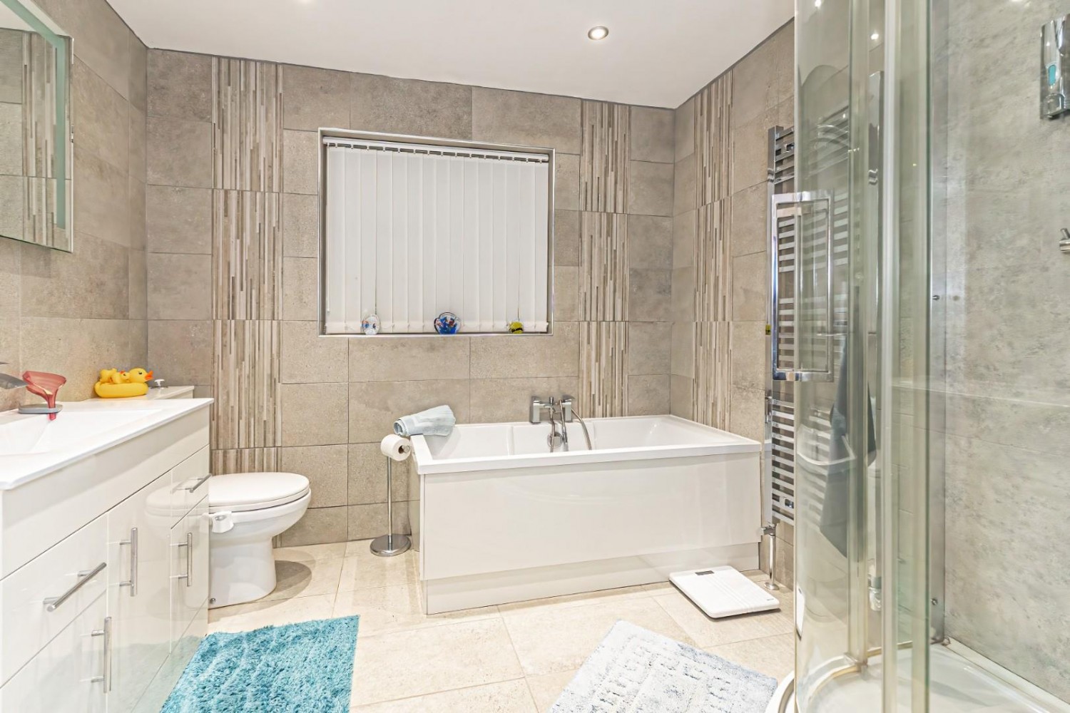 Hill Close, Wingfield