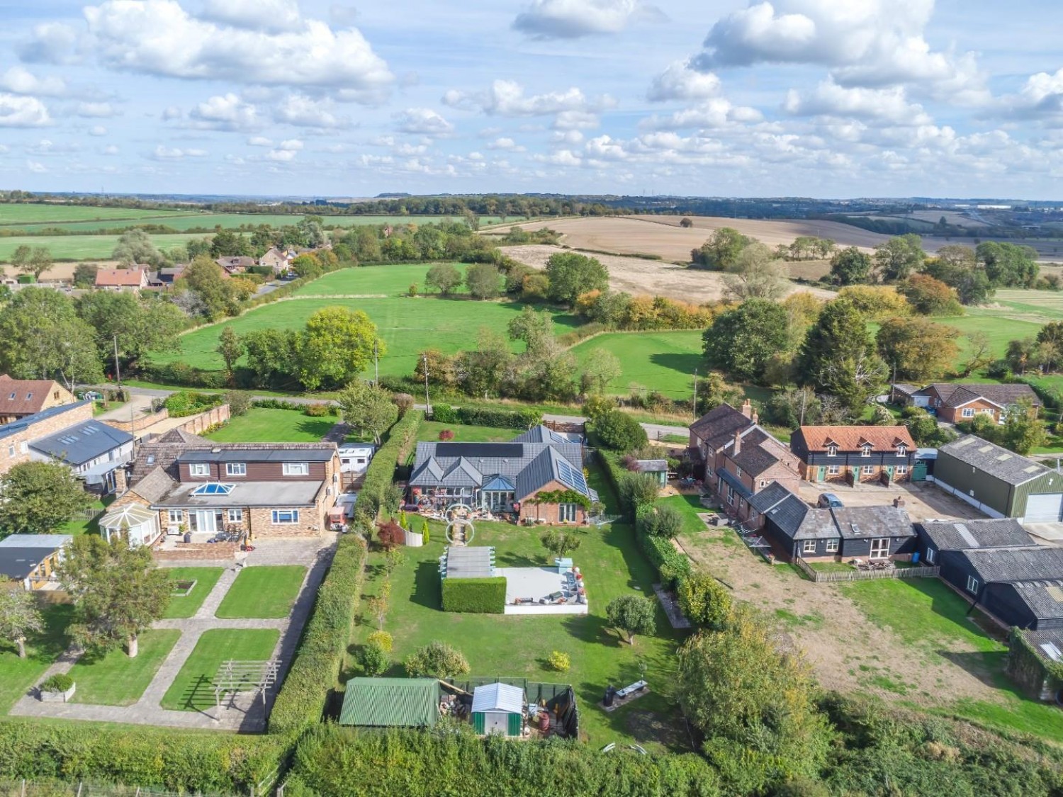 Hill Close, Wingfield