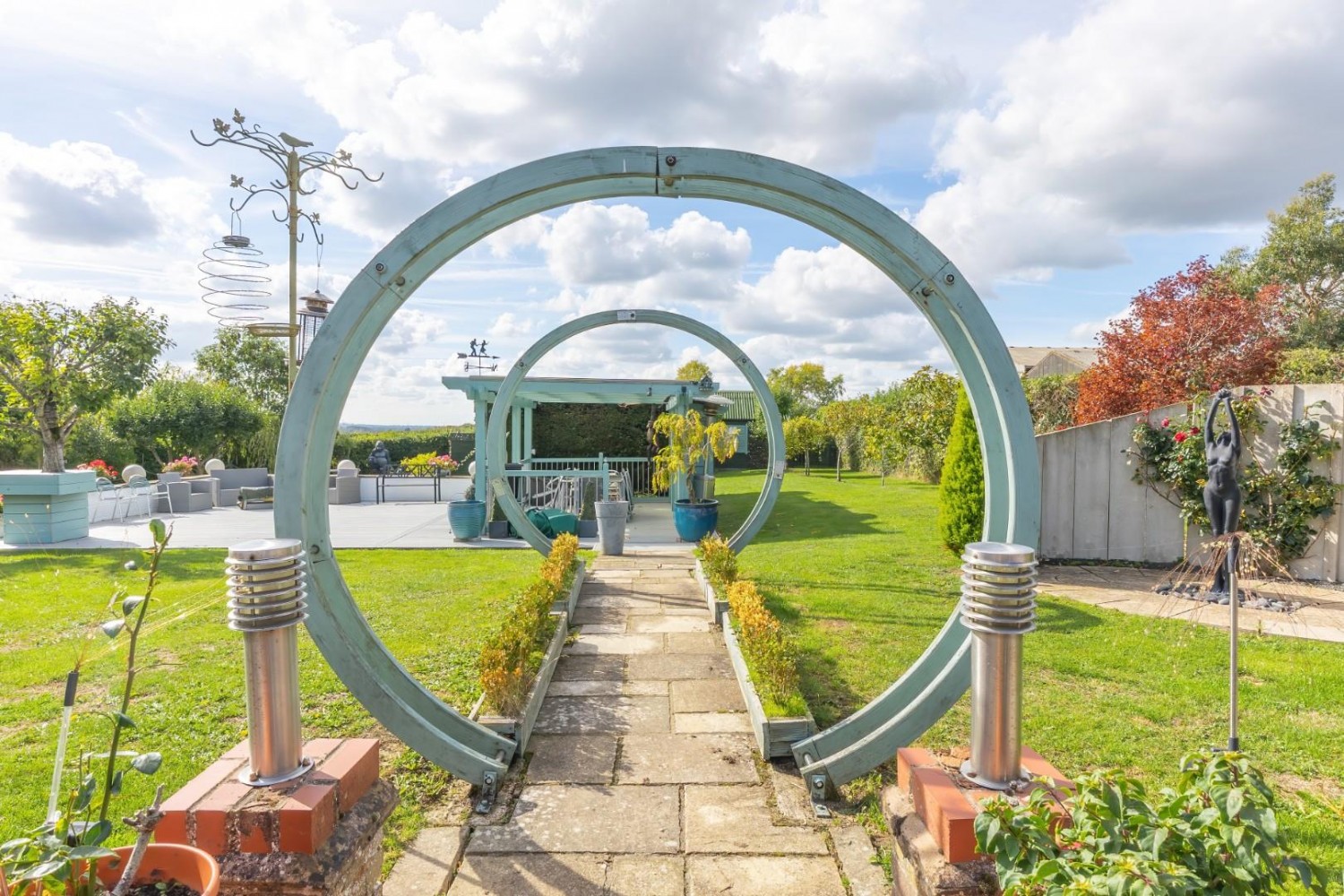 Hill Close, Wingfield