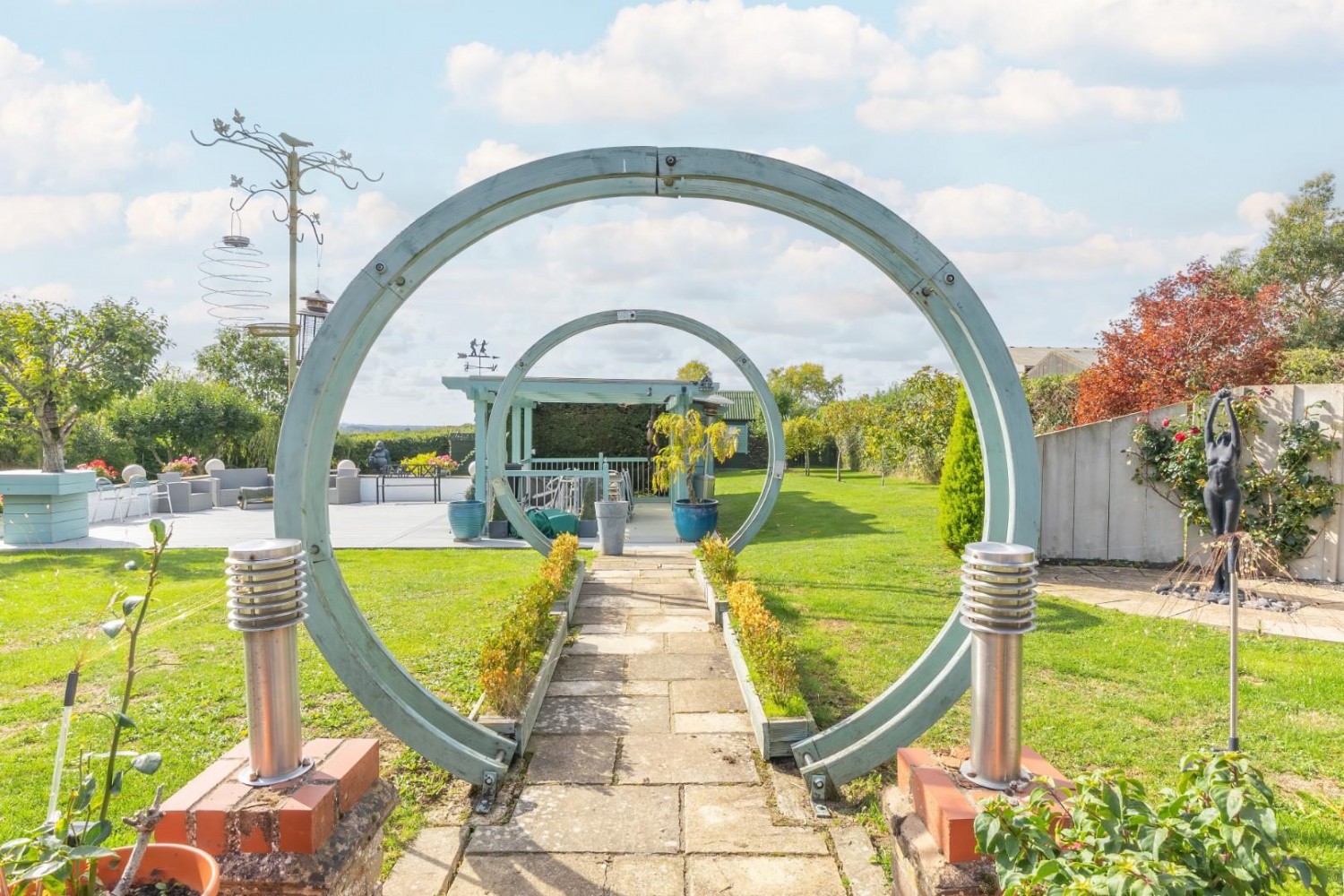 Hill Close, Wingfield