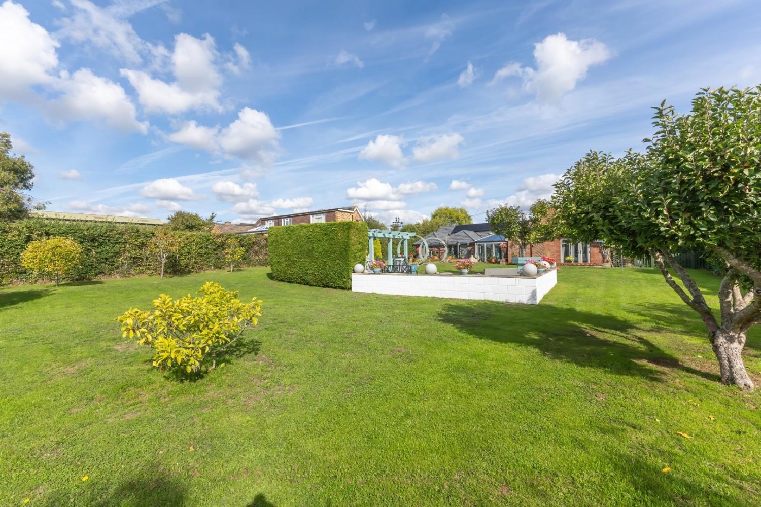 Hill Close, Wingfield