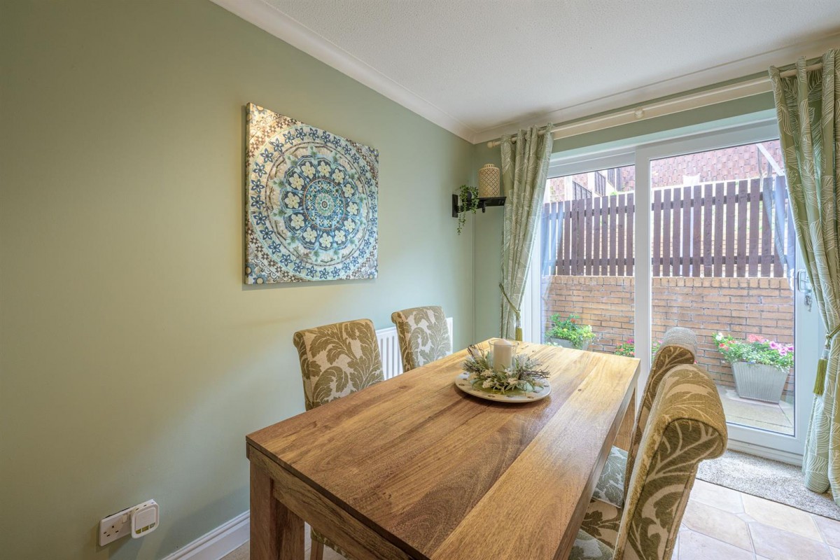 Surrey Drive, Kingswinford, DY6 8HR