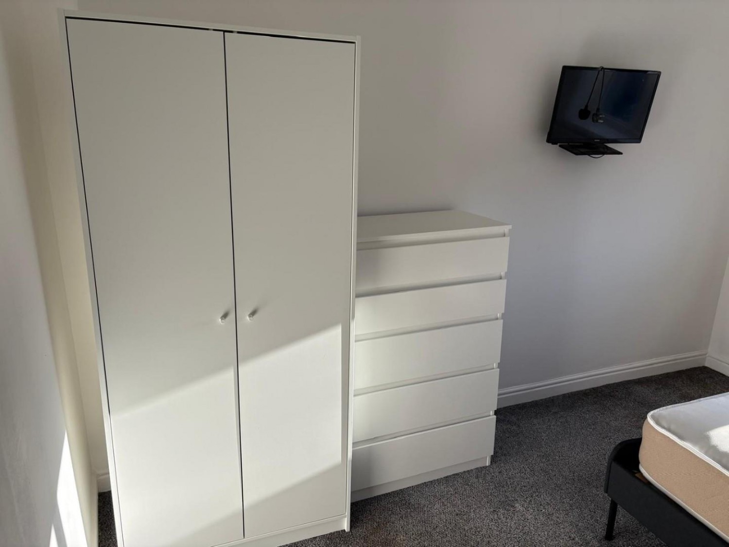 Room 2, Hollins Road, Oldham