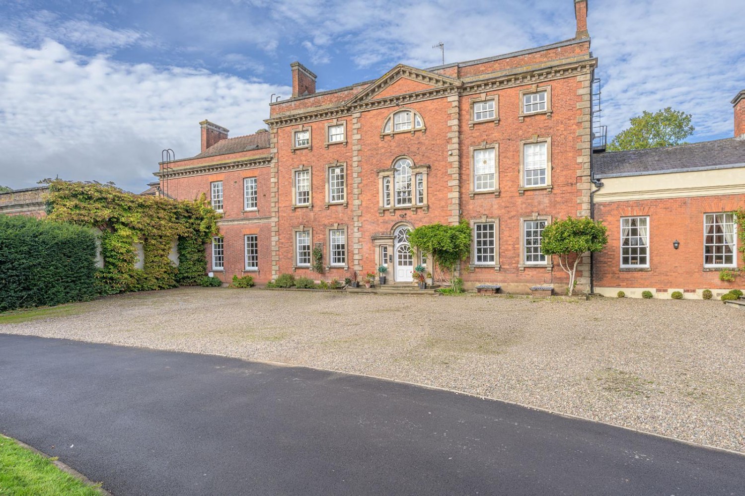 Wolverley House, Wolverley Village, DY11 5XE