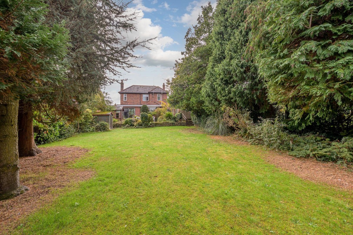 Greyhound Lane, Norton, DY8 3AG