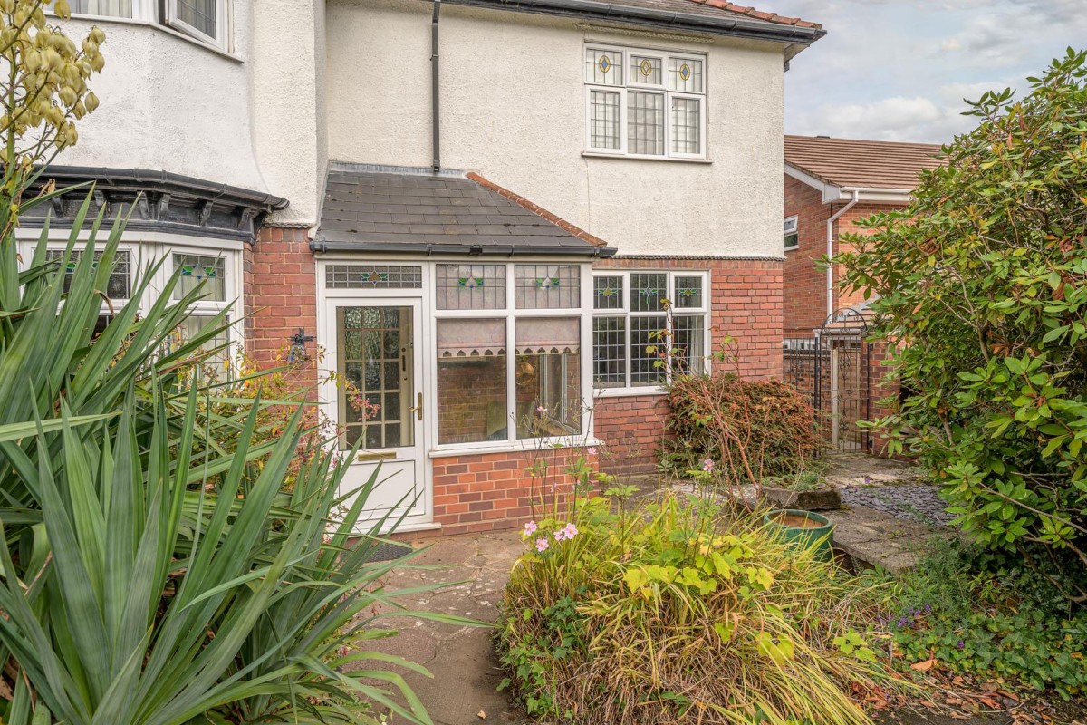 Greyhound Lane, Norton, DY8 3AG