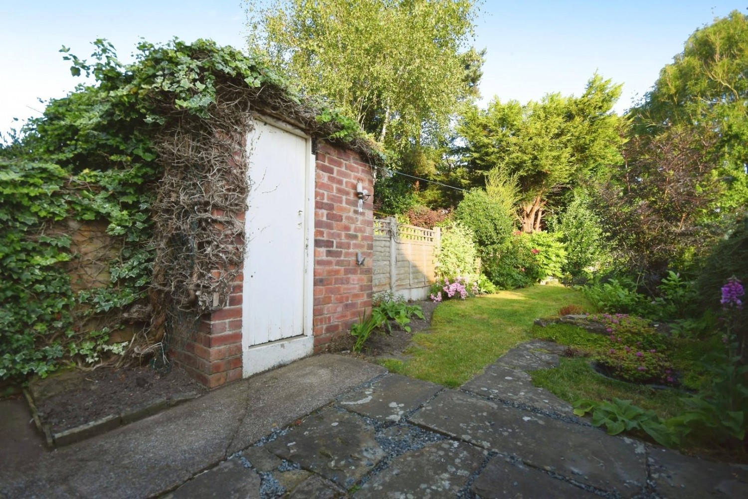 New Road, Holymoorside, Chesterfield, S42 7EN