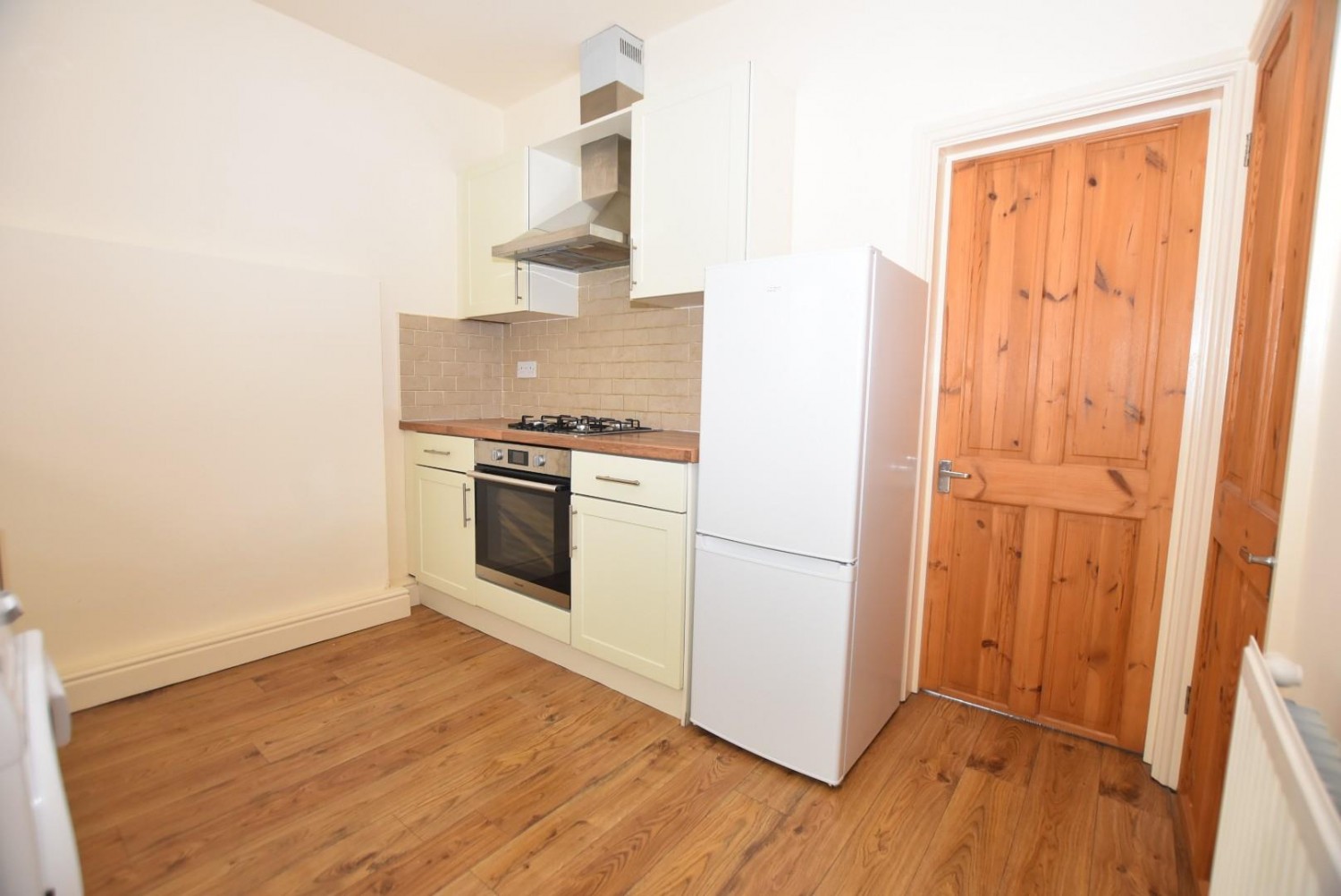 New Road, Holymoorside, Chesterfield, S42 7EN