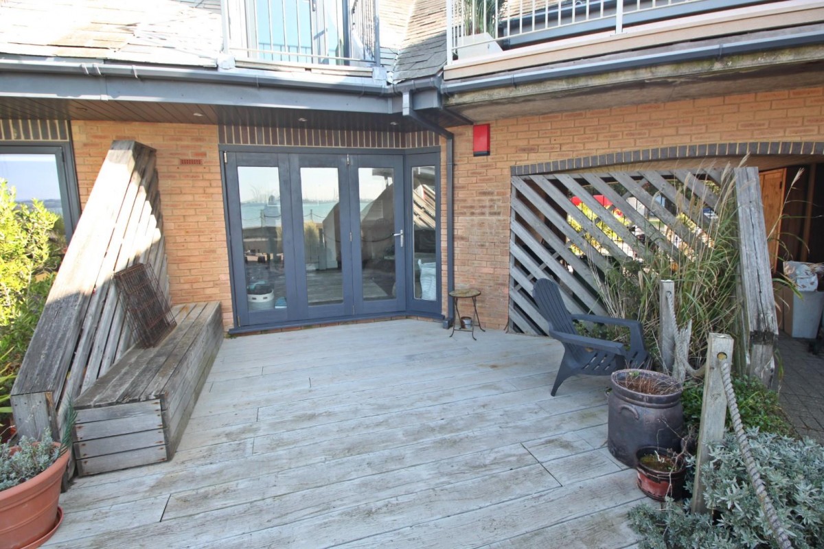 Ferrymans Quay, Netley Abbey, Southampton