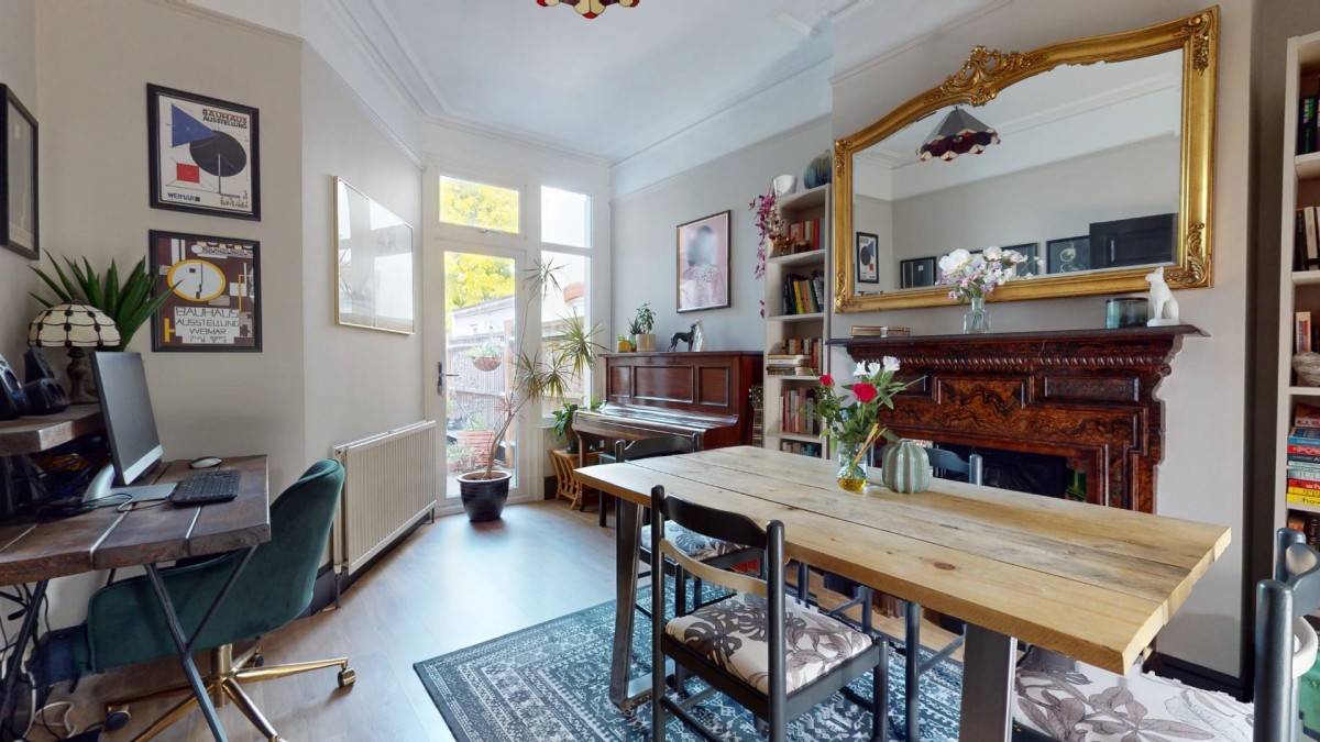 Old Road West, Gravesend