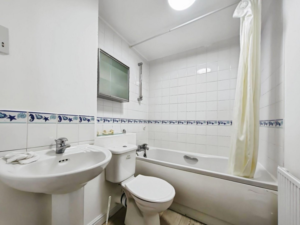 Elm Park, Reading, RG30 2HX