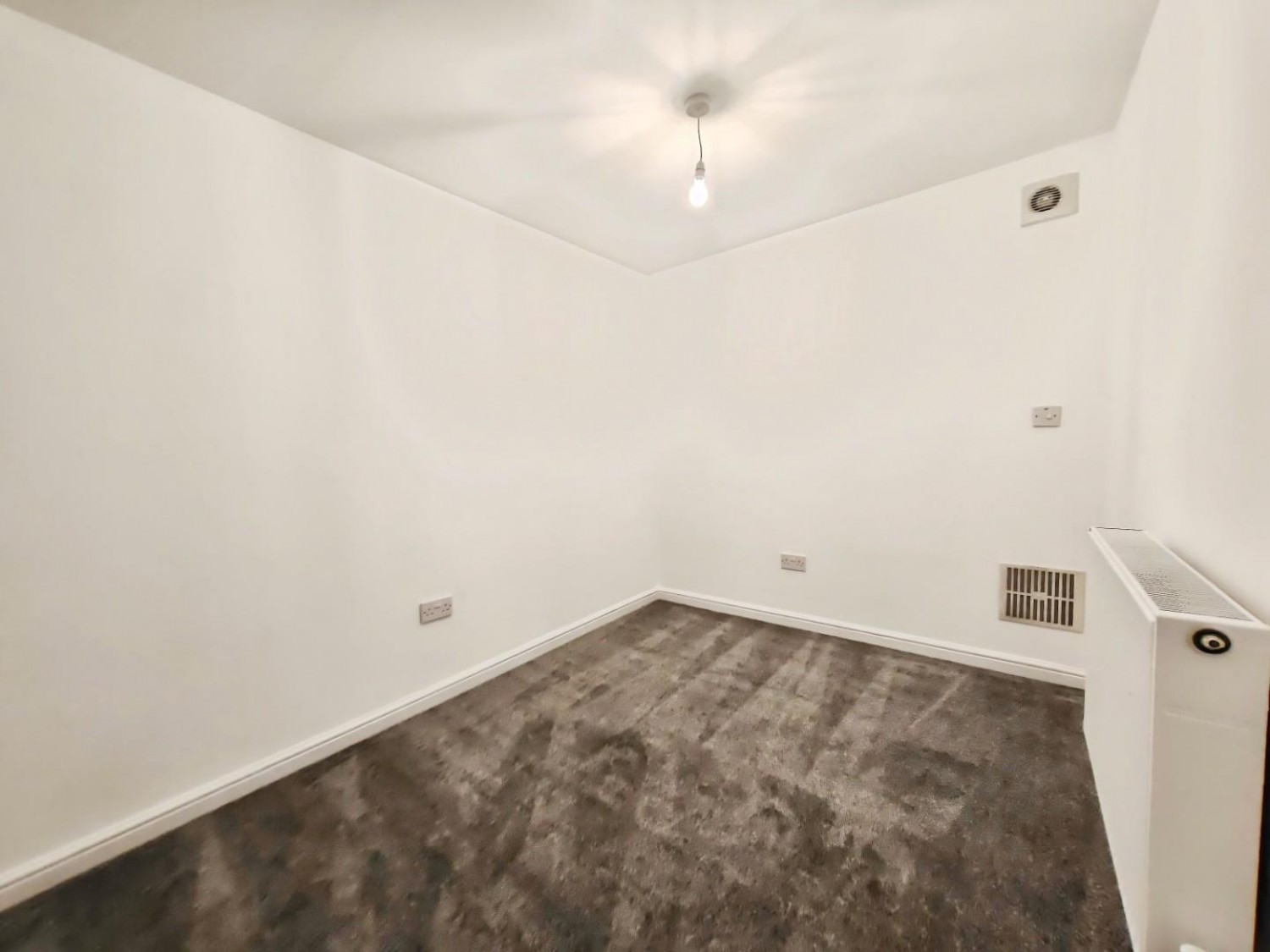 Elm Park, Reading, RG30 2HX