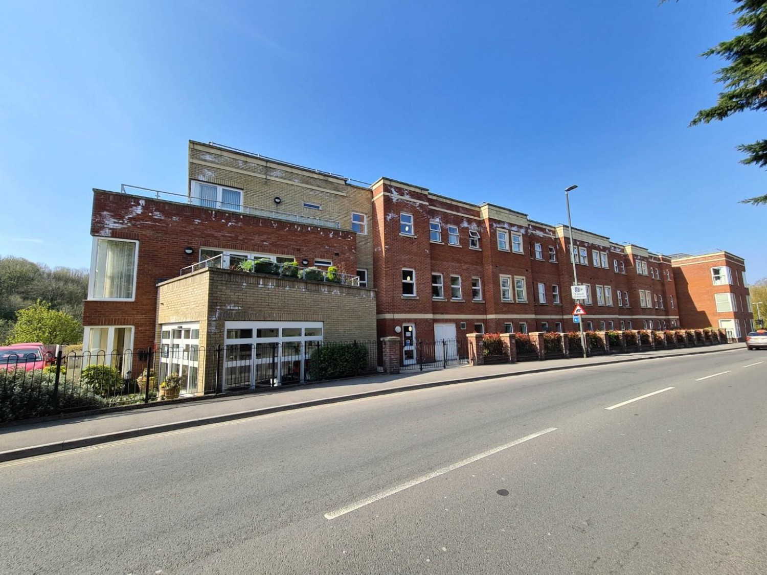 Stroudwater Court, Cainscross Road, Stroud, GL5 4ET