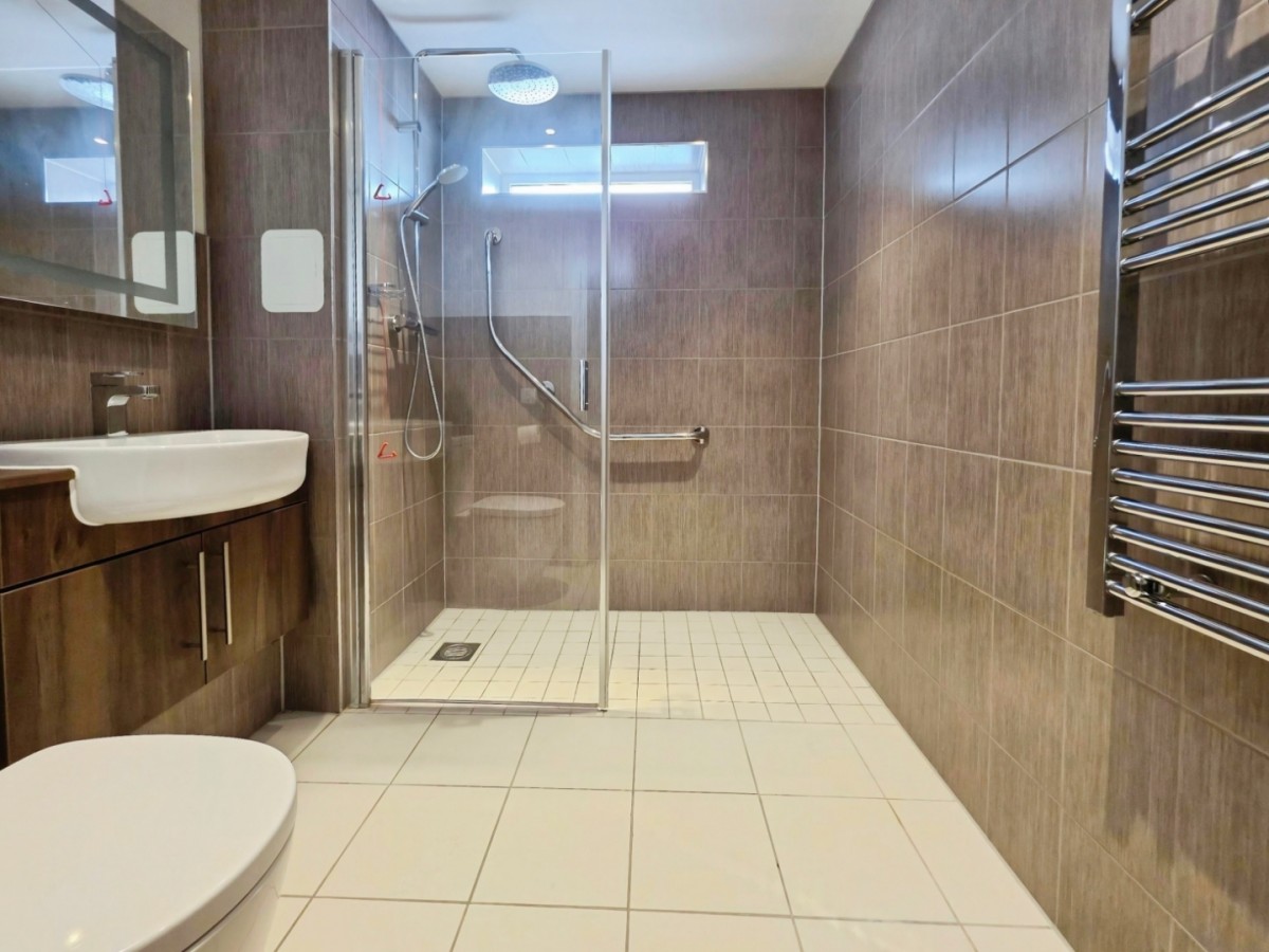 Stroudwater Court, Cainscross Road, Stroud, GL5 4ET