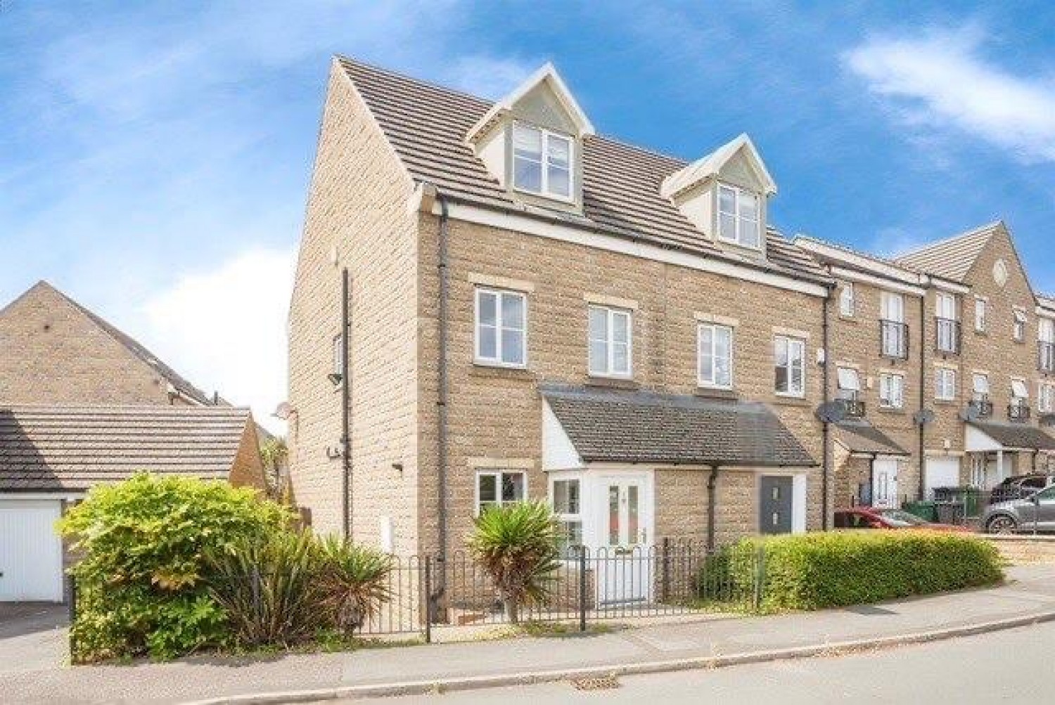 Highfield Chase, Staincliffe