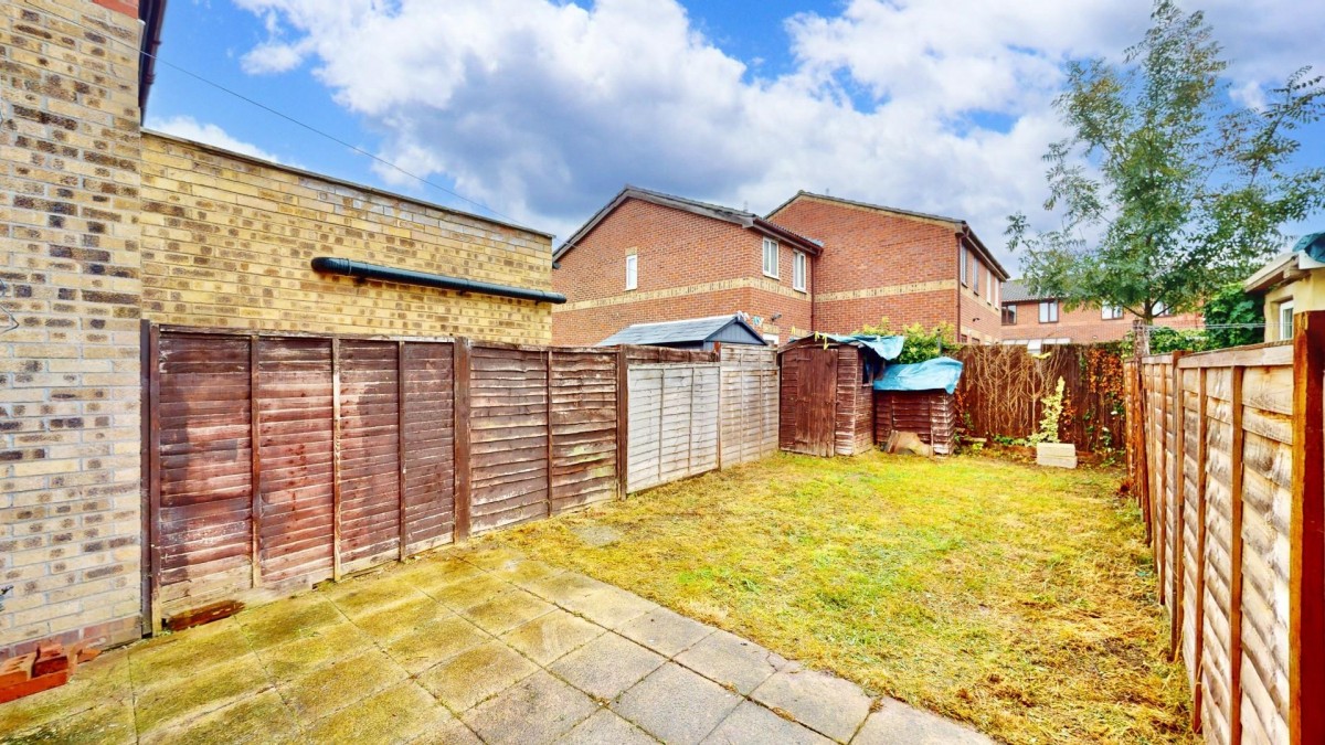 Plowman Way, Dagenham, RM8