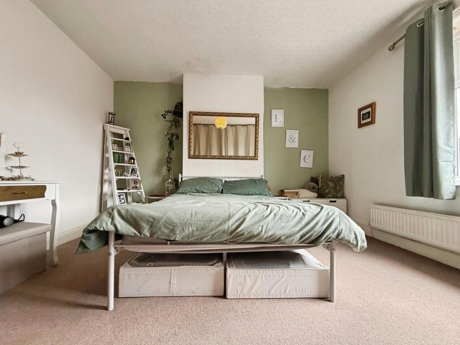 Hope Street, Leigh, WN7 1LU