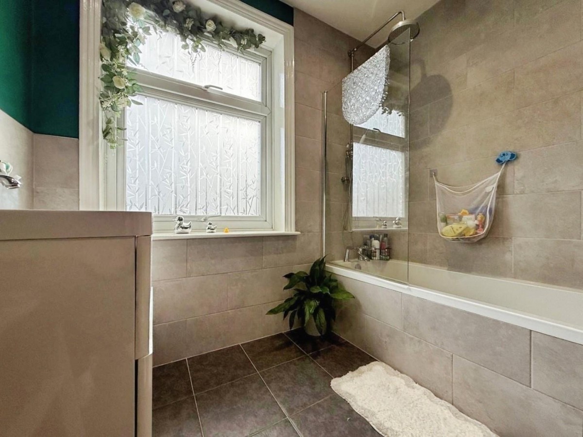 Hope Street, Leigh, WN7 1LU