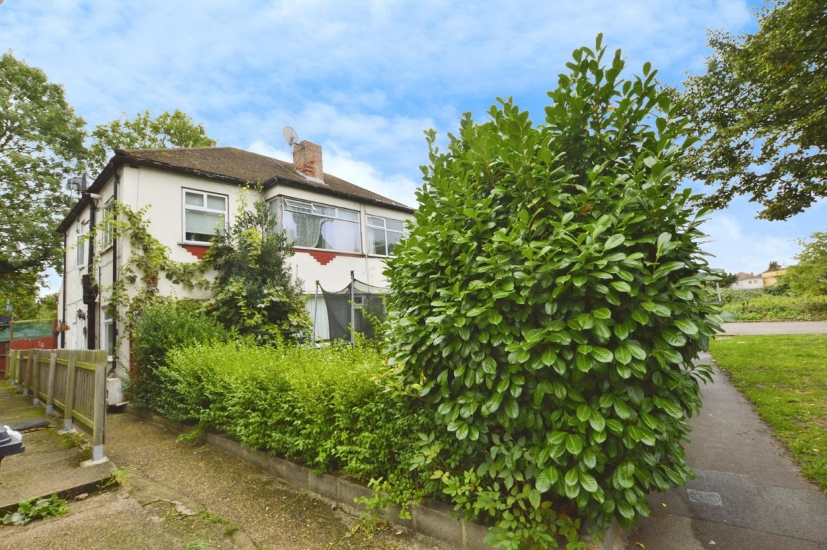 Chigwell Road, Woodford Green