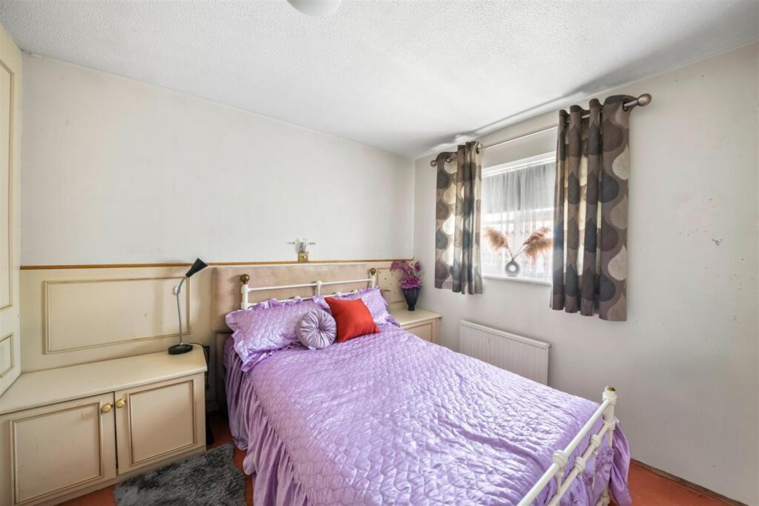 Dunsmore Close, Hayes, Middlesex, UB4 9RJ