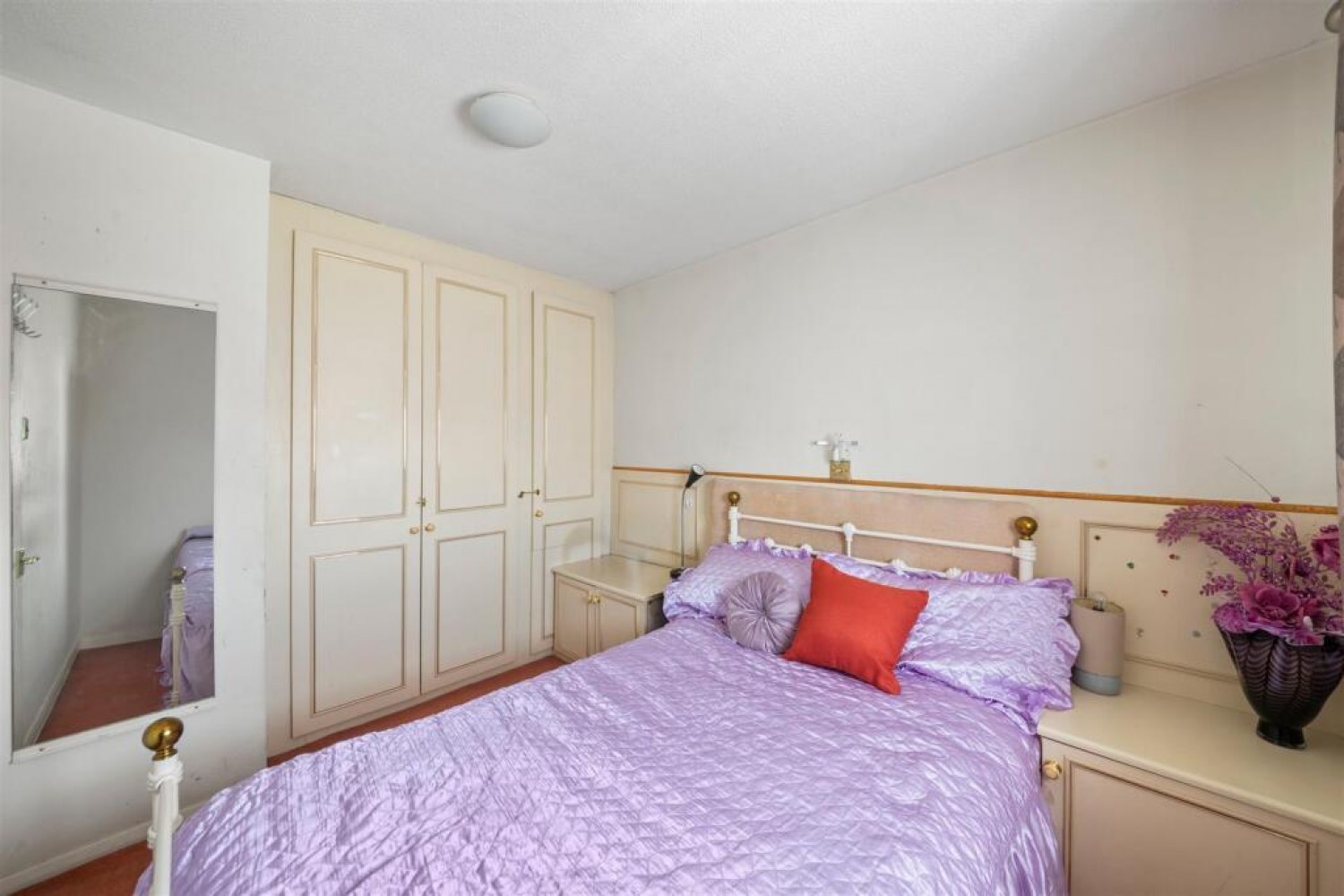 Dunsmore Close, Hayes, Middlesex, UB4 9RJ