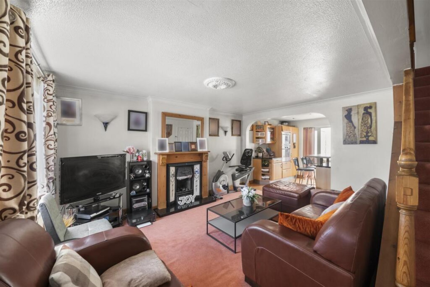 Dunsmore Close, Hayes, Middlesex, UB4 9RJ