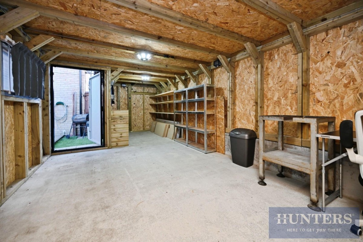 Holy Well Drive, Bradford