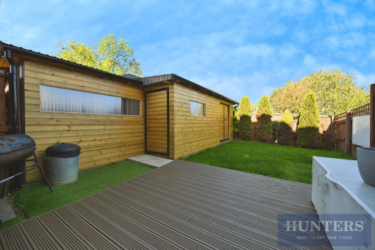 Holy Well Drive, Bradford