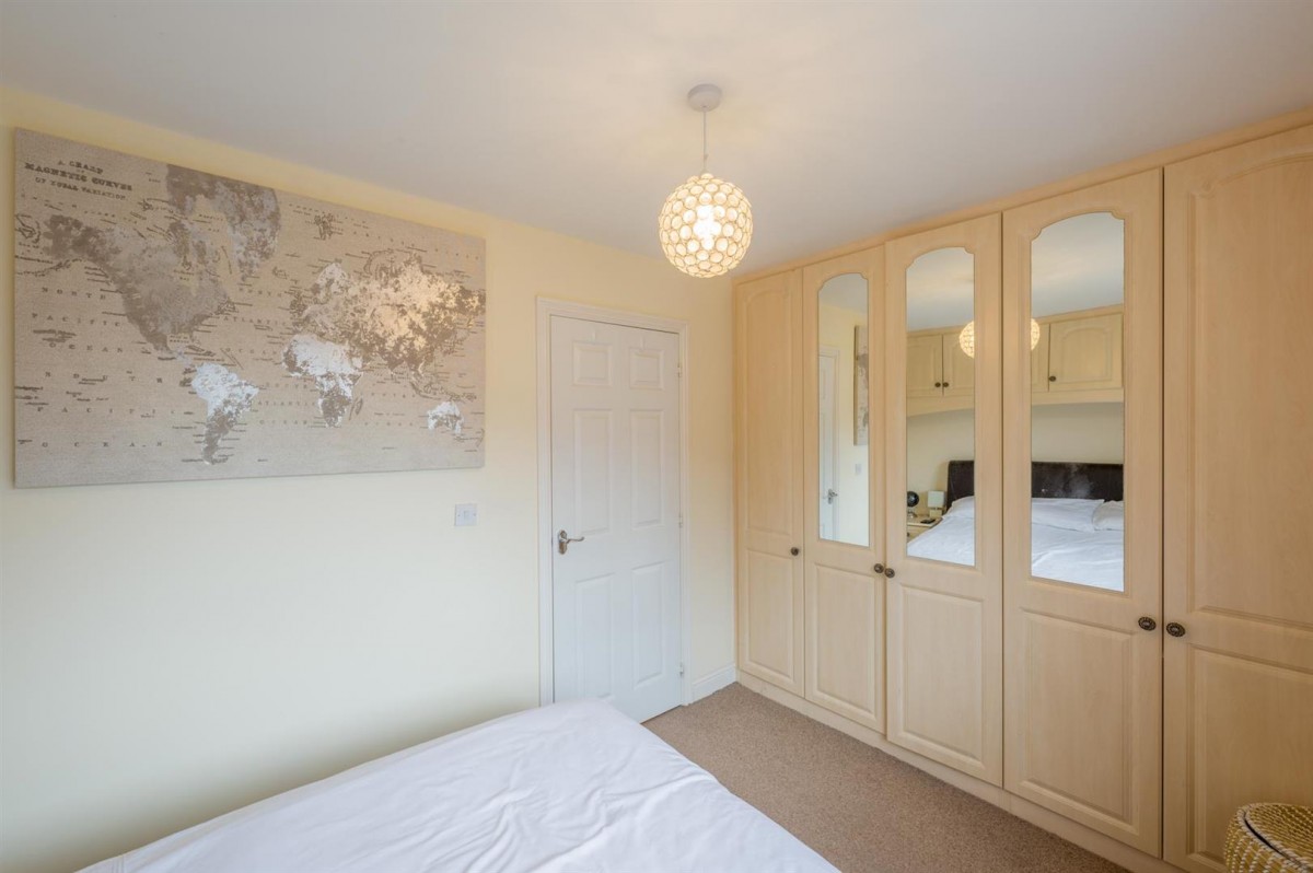 Marshall Crescent, Wordsley, DY8 5TA