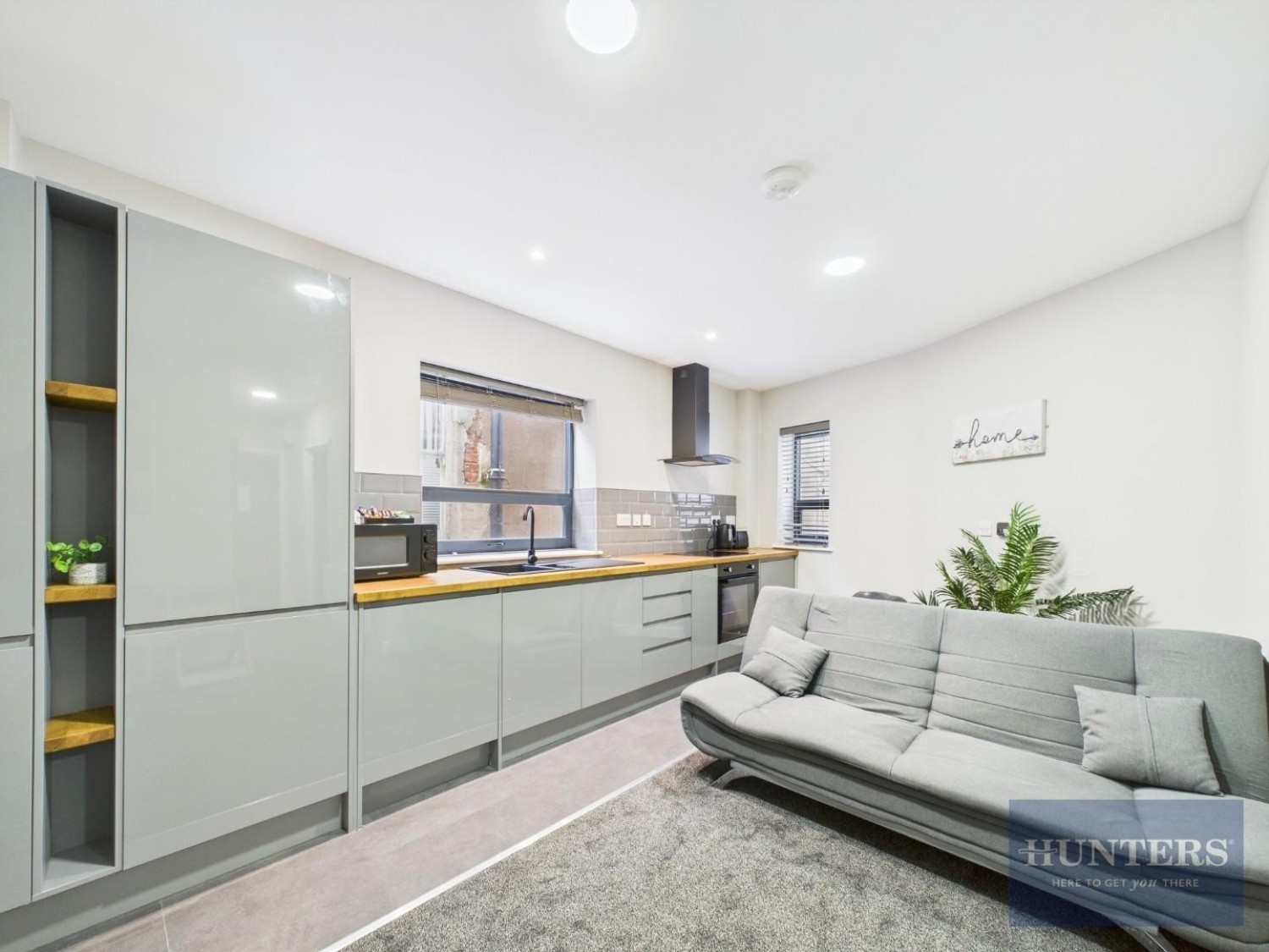 212 Friary House, Southgate Street