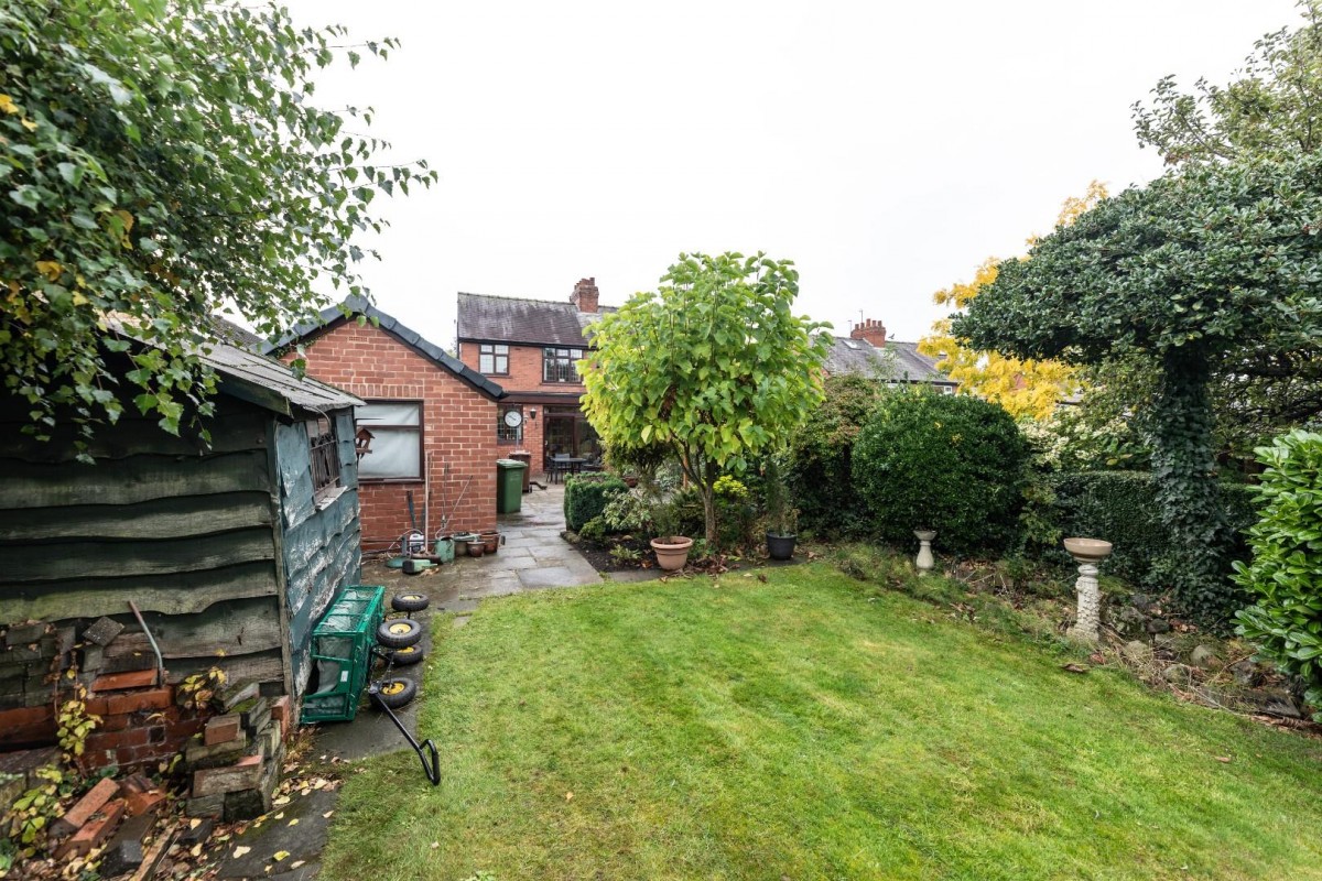 Hill Road, Castleford