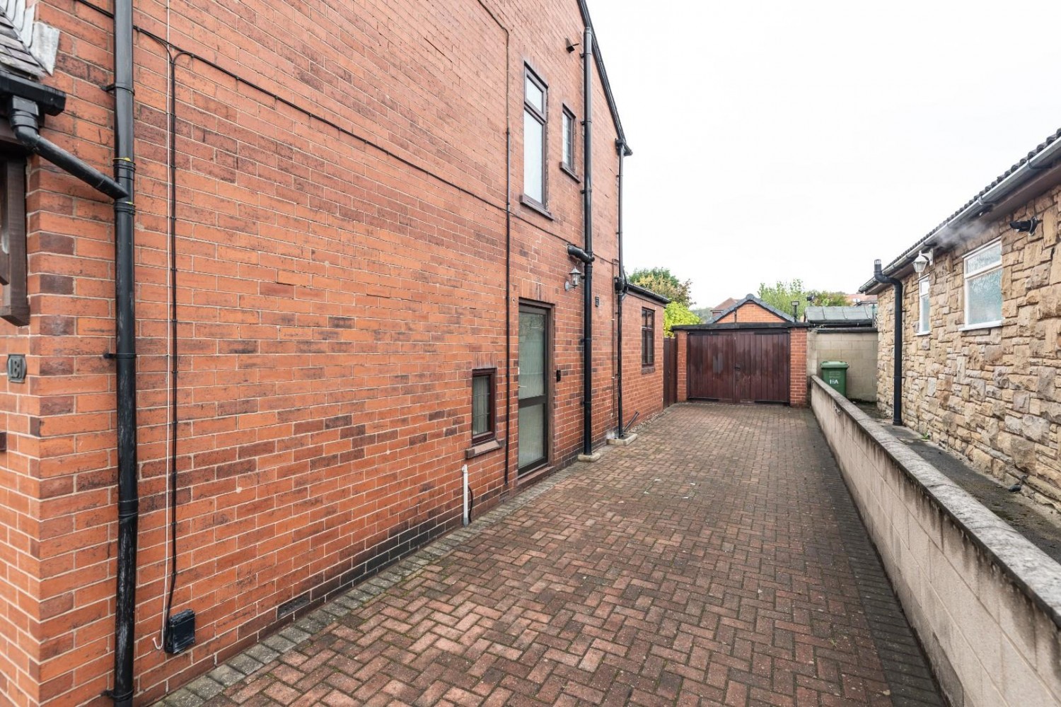 Hill Road, Castleford