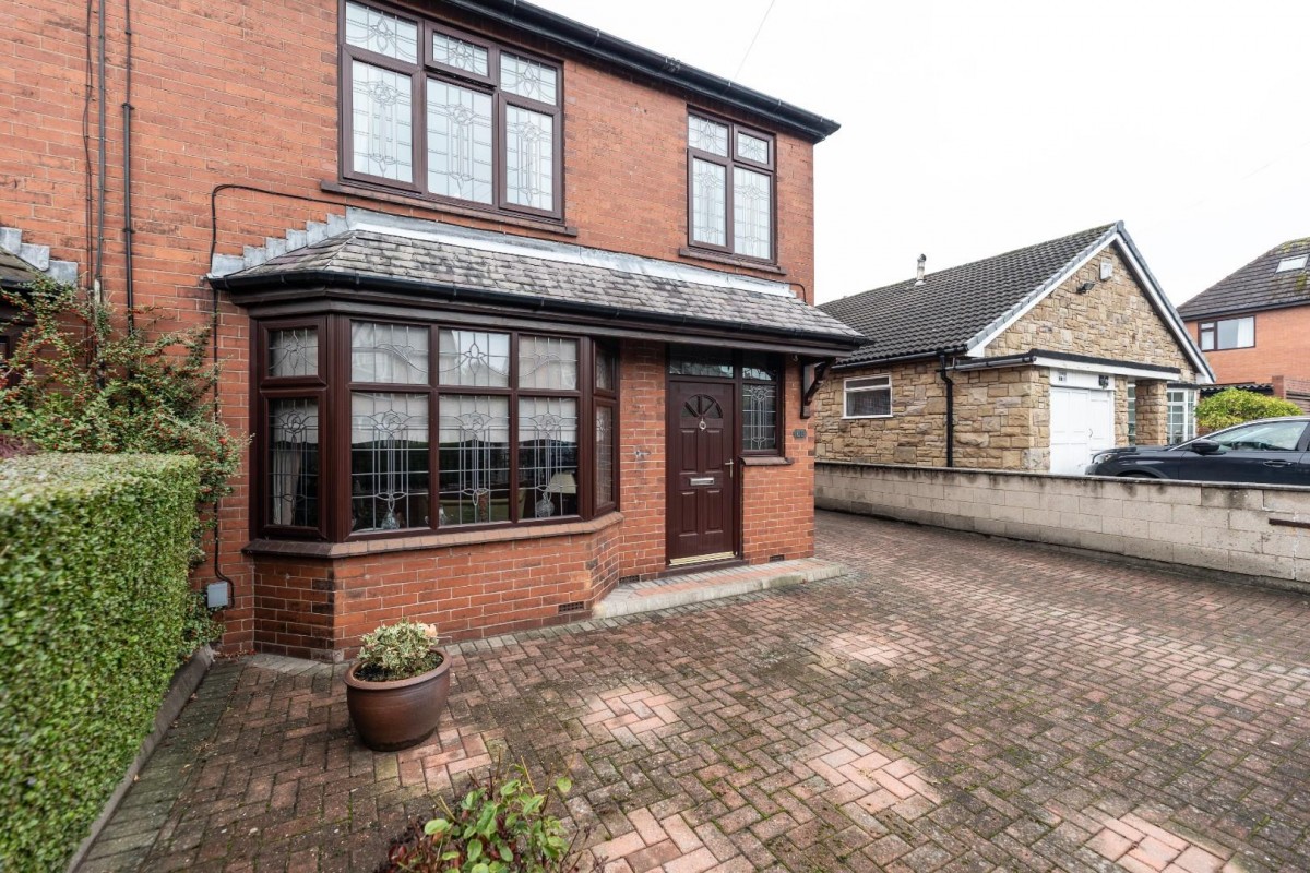 Hill Road, Castleford