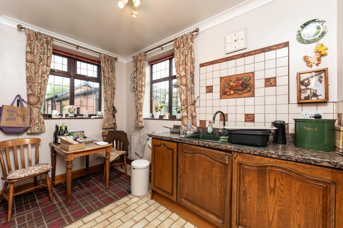 Hill Road, Castleford