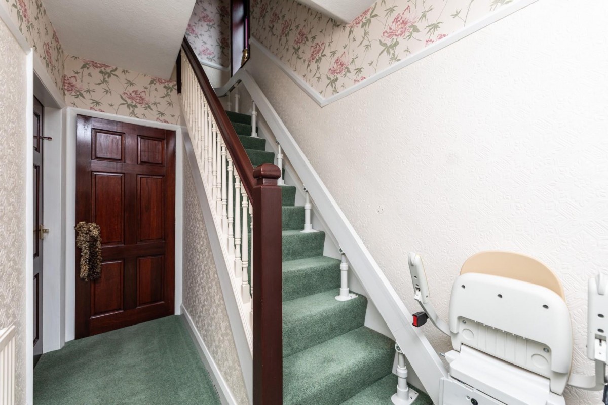 Hill Road, Castleford