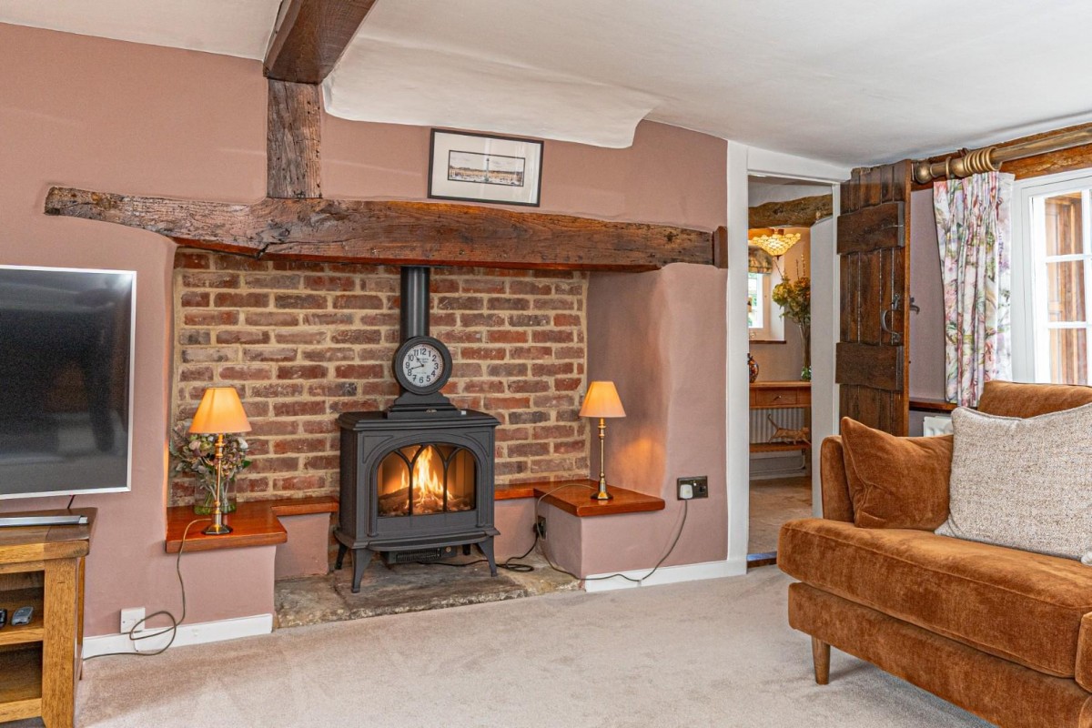 The Old House, Totternhoe Road, Eaton Bray