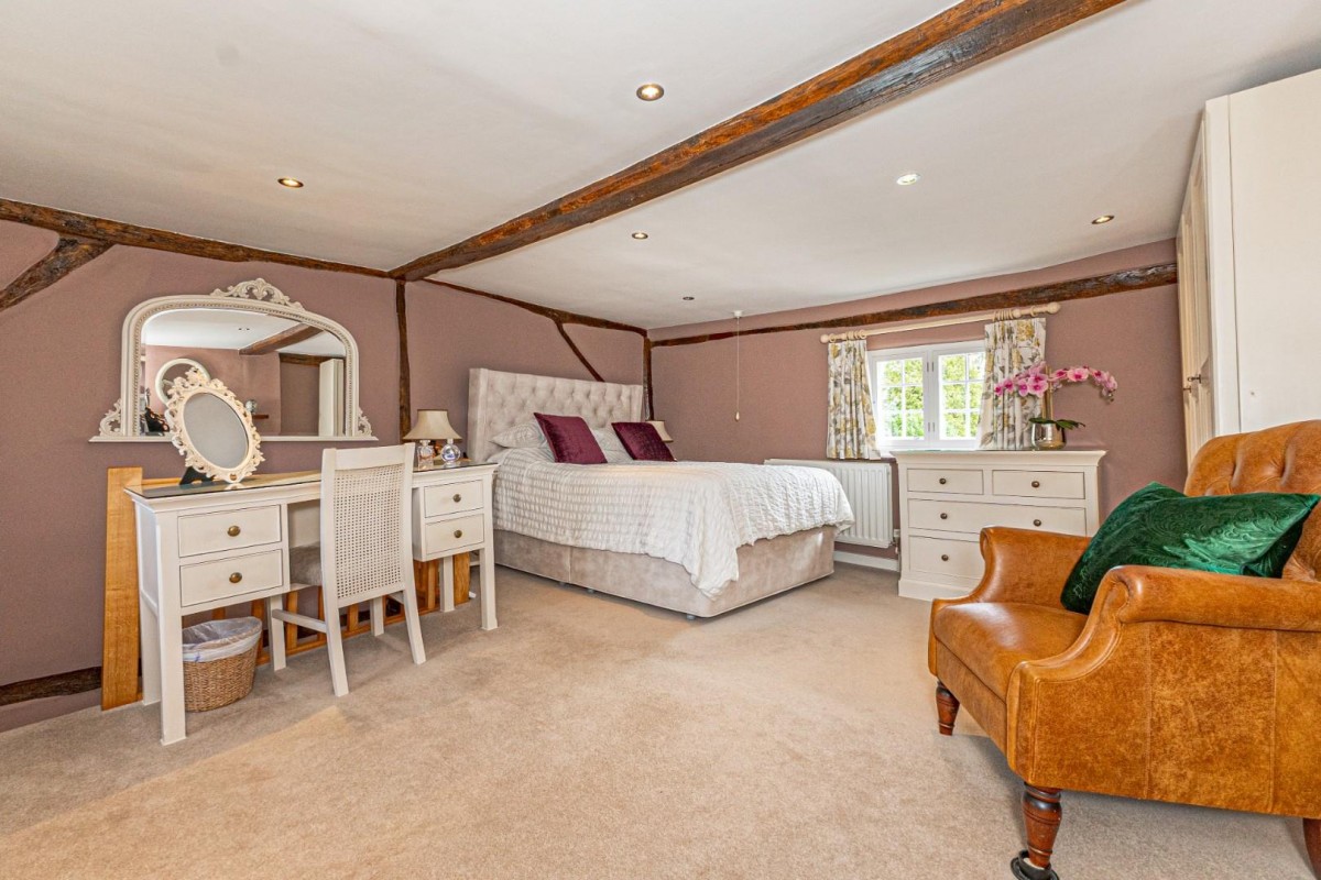 The Old House, Totternhoe Road, Eaton Bray