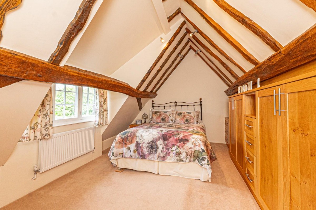 The Old House, Totternhoe Road, Eaton Bray