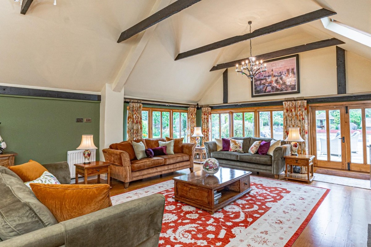 The Old House, Totternhoe Road, Eaton Bray