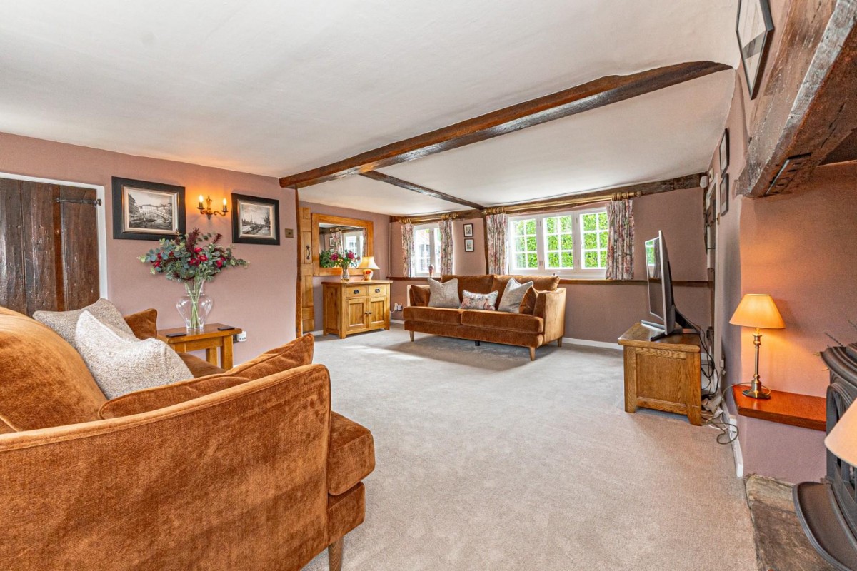 The Old House, Totternhoe Road, Eaton Bray
