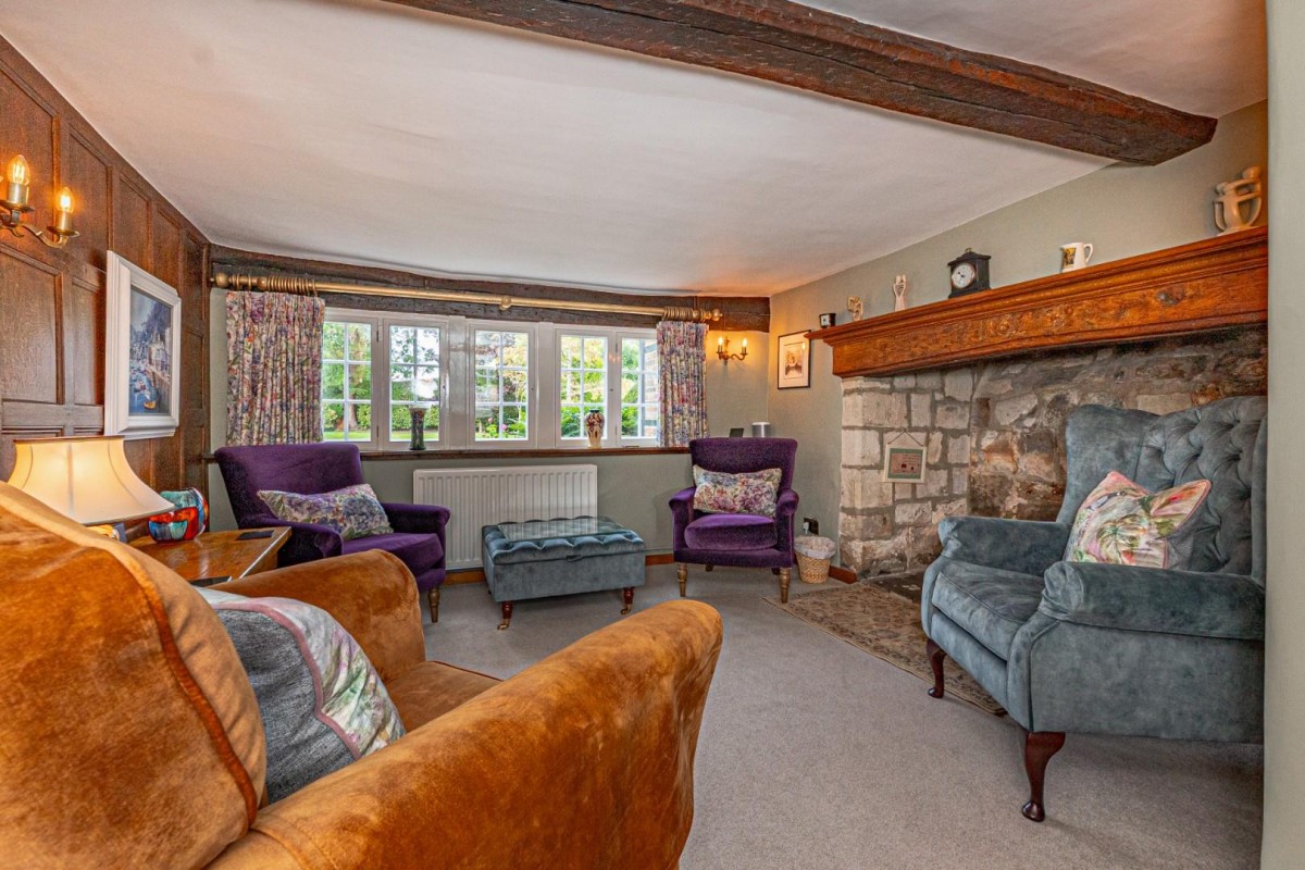 The Old House, Totternhoe Road, Eaton Bray