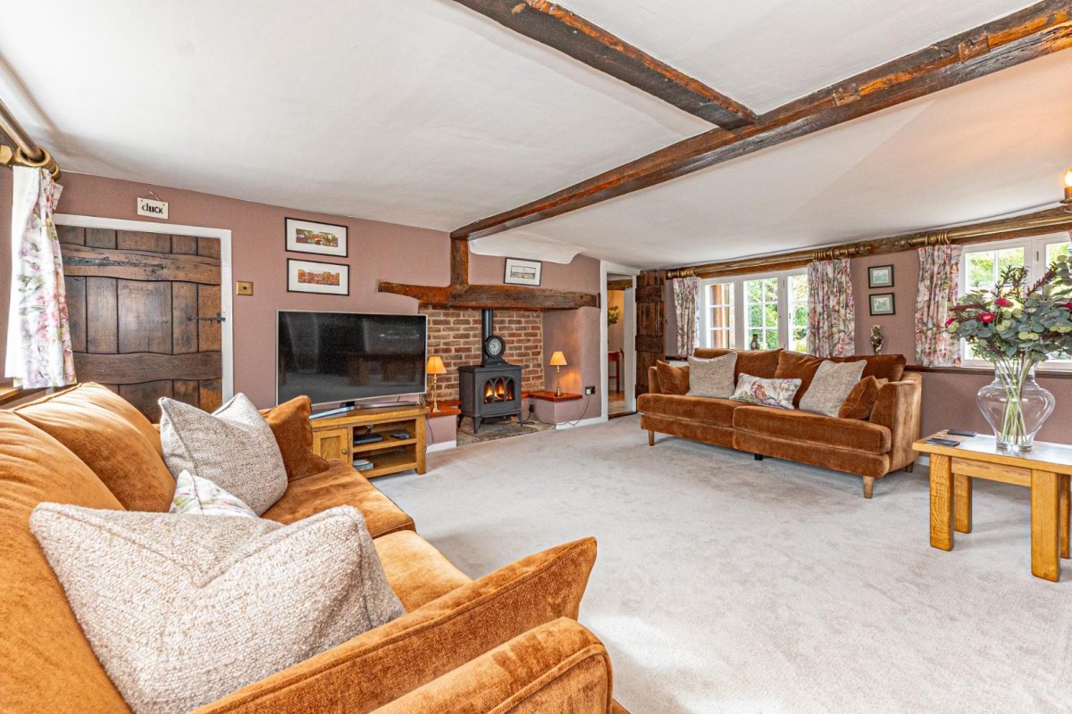 The Old House, Totternhoe Road, Eaton Bray