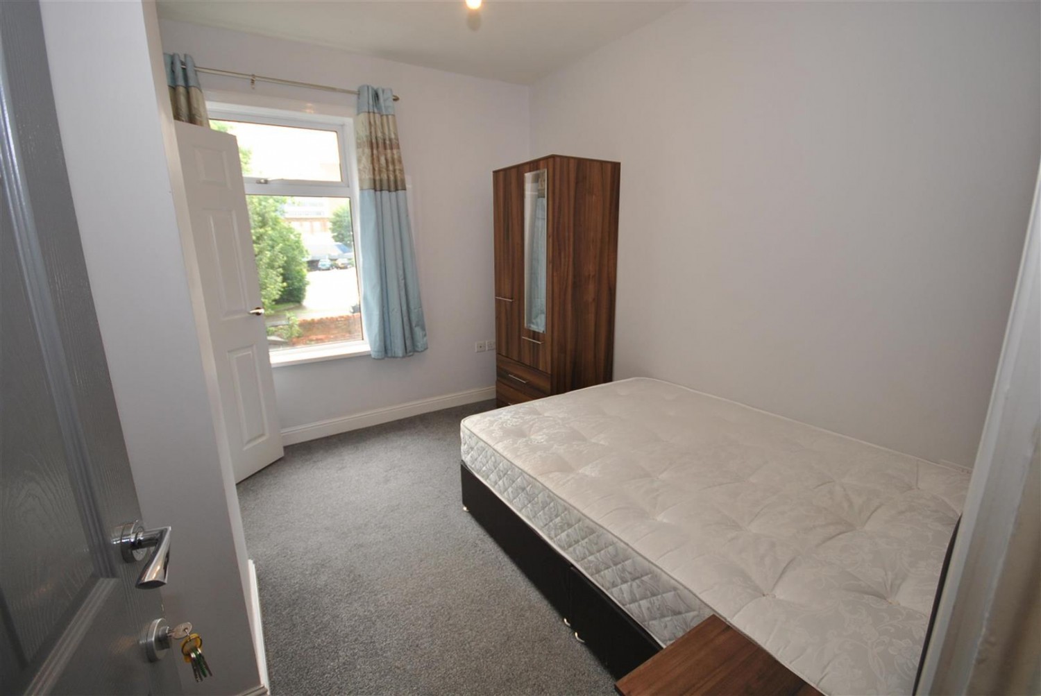 Room 4 39 Shirland Street, Chesterfield