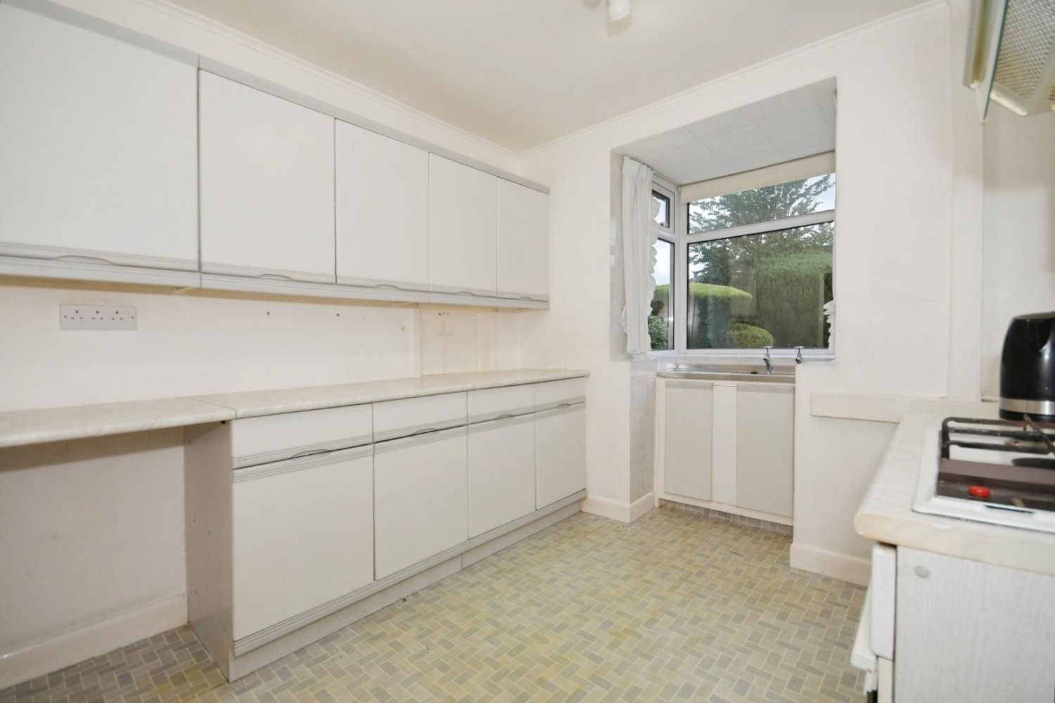 Wollaton Avenue, Bradway, Sheffield, S17 4LA