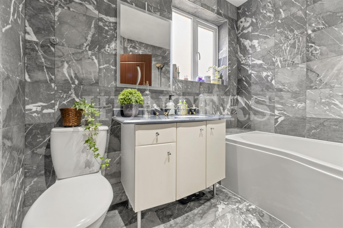 Howard Road, London, N15