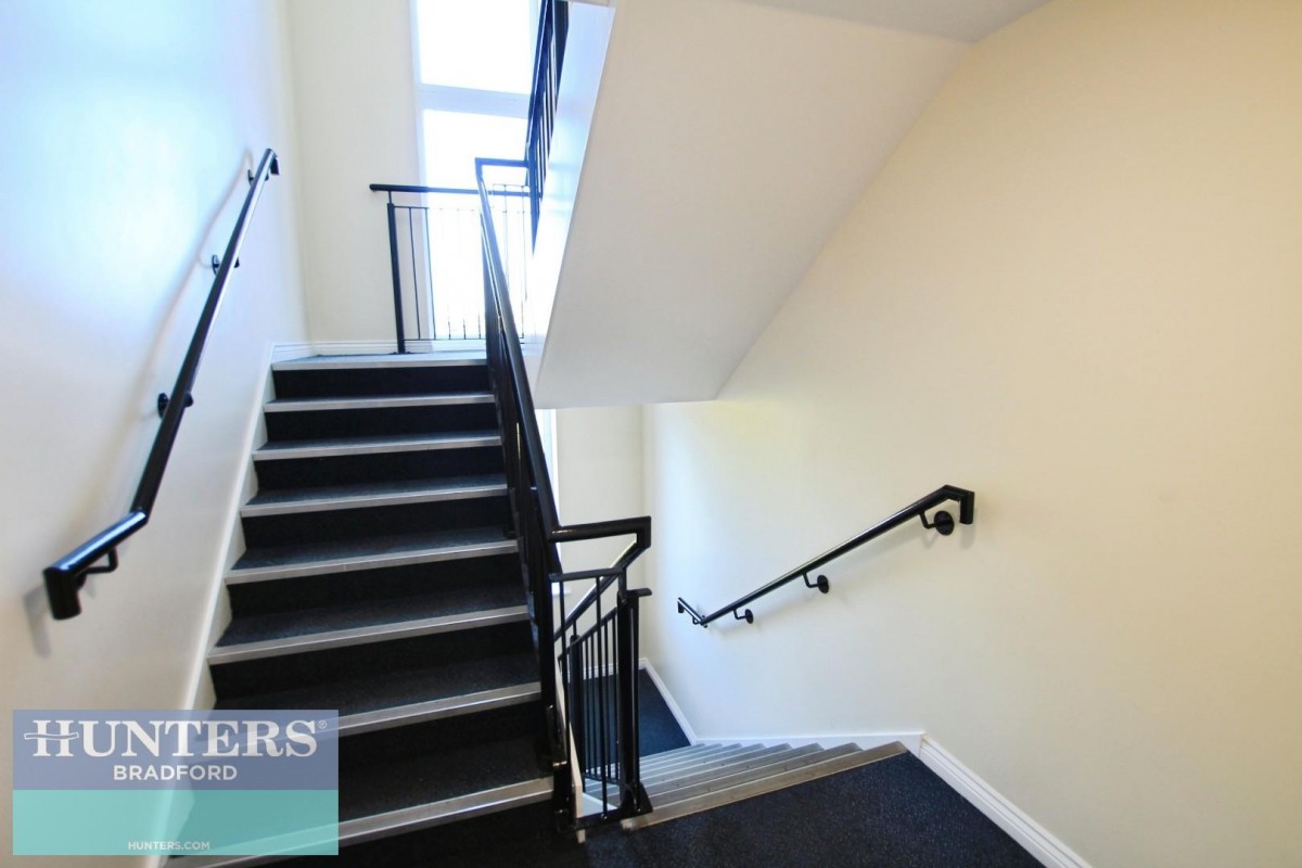 Headingley House, Chapman Road Thornbury, Bradford, West Yorkshire, BD3 7FG