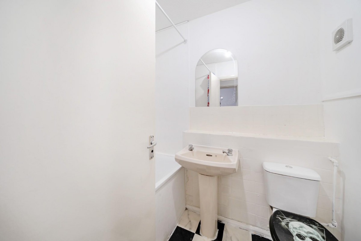 Reachview Close, London, NW1 0TY