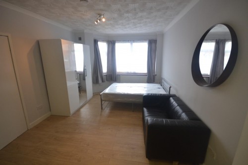 Ivanhoe Road, Hounslow